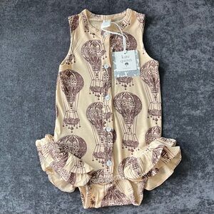 NWT Kate Quinn Button Front Double Ruffle Leg Bodysuit Size 18-24 Months